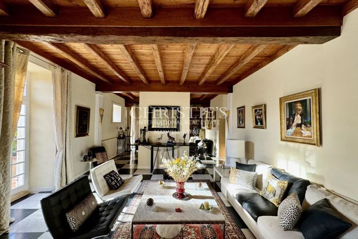 Image No.9-5 Bed House for sale