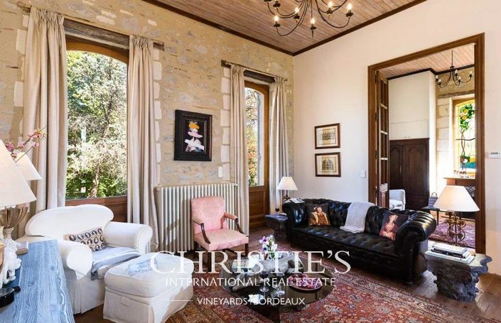 Image No.9-5 Bed House for sale