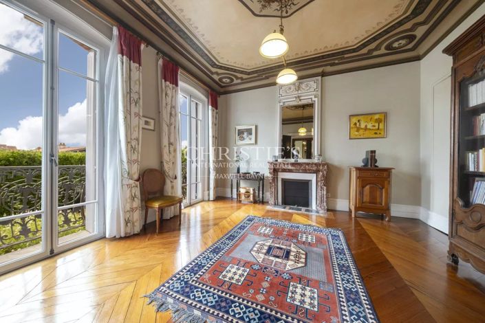 Image No.7-6 Bed House for sale