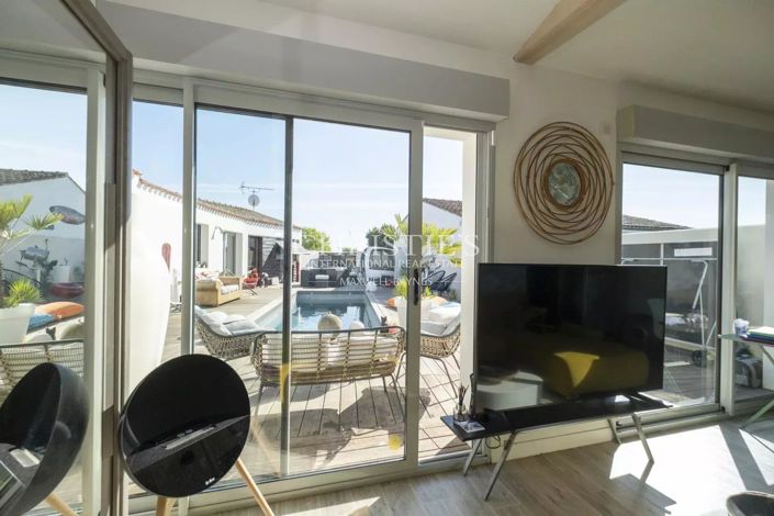 Image No.14-5 Bed House for sale