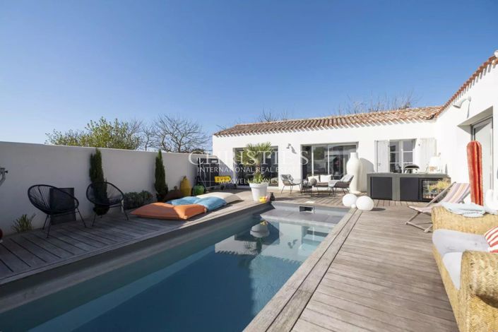 Image No.17-5 Bed House for sale