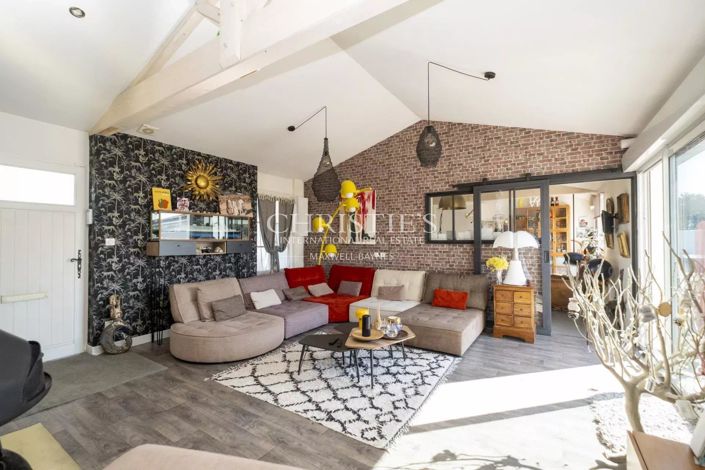 Image No.3-5 Bed House for sale