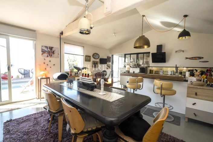 Image No.5-5 Bed House for sale