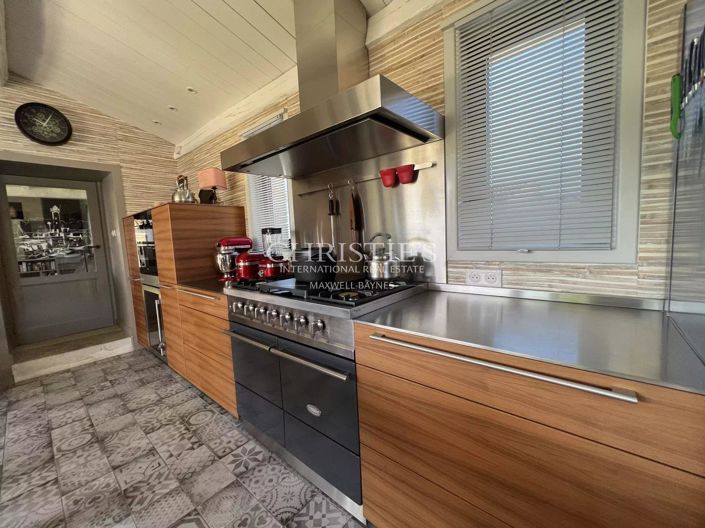 Image No.15-4 Bed House for sale