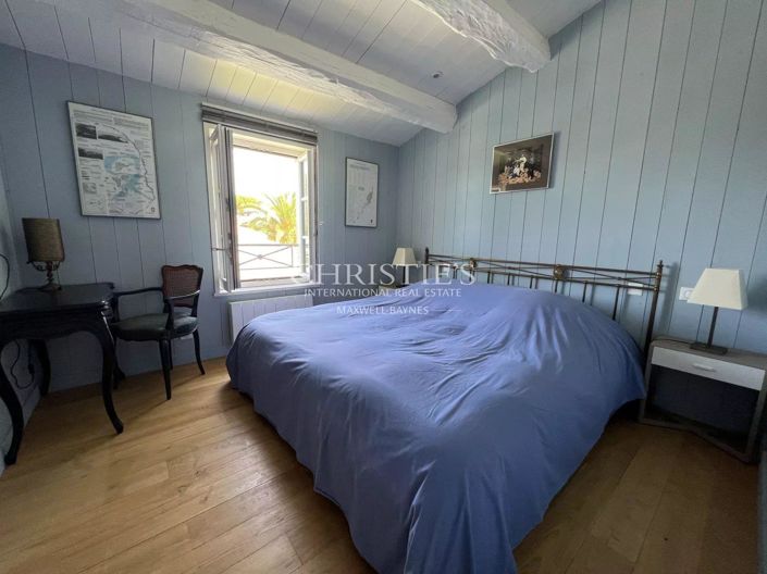 Image No.22-4 Bed House for sale