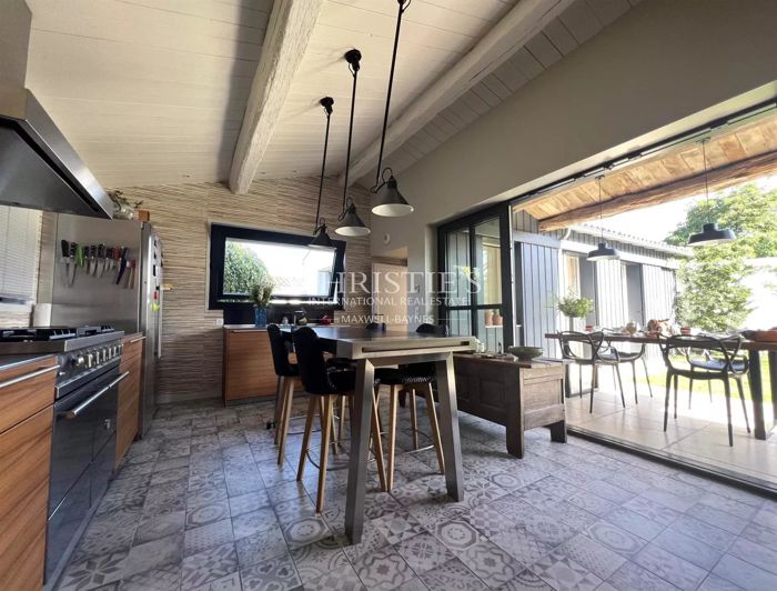 Image No.7-4 Bed House for sale