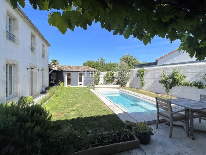 Image No.8-4 Bed House for sale