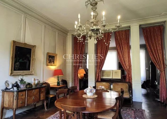 Image No.7-5 Bed House for sale