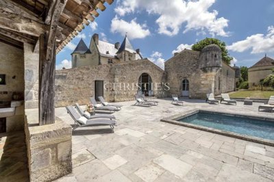 8 Bed House for sale