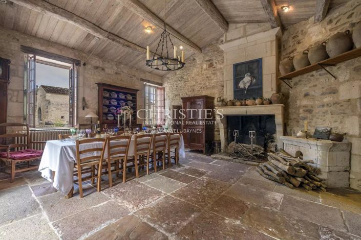 Image No.14-8 Bed House for sale