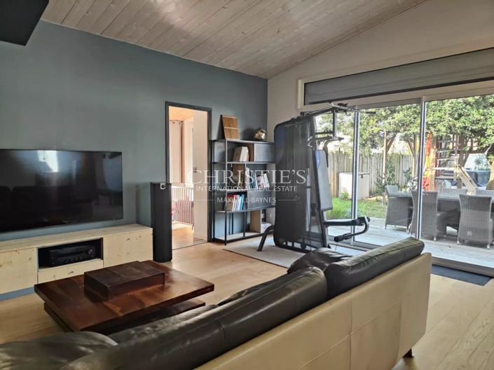 Image No.10-4 Bed House for sale