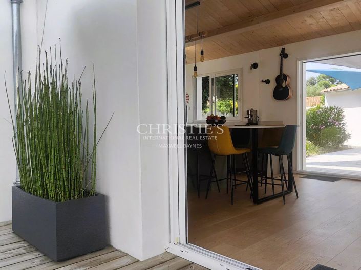 Image No.9-4 Bed House for sale