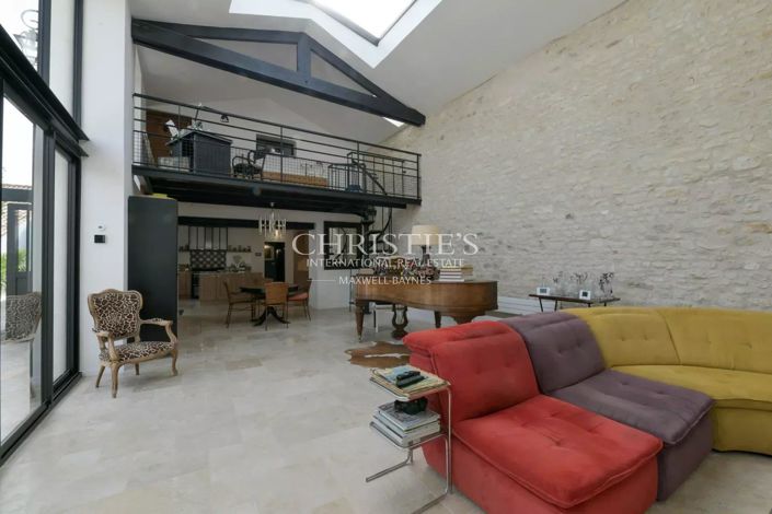 Image No.11-5 Bed House for sale