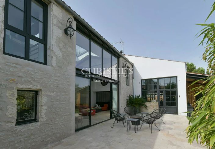 Image No.12-5 Bed House for sale