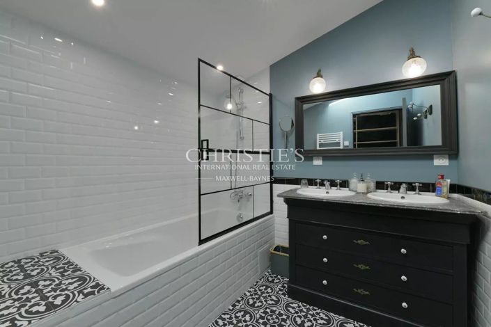 Image No.15-5 Bed House for sale