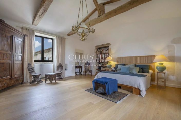 Image No.11-9 Bed House for sale