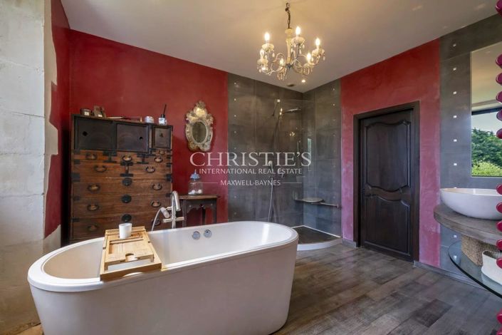 Image No.14-9 Bed House for sale