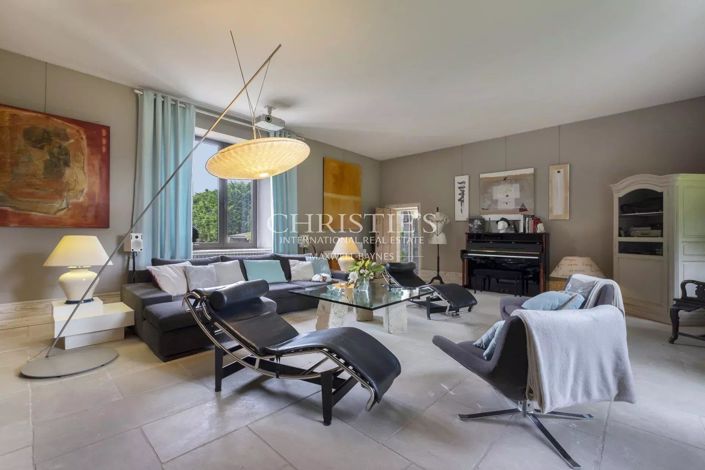 Image No.2-9 Bed House for sale