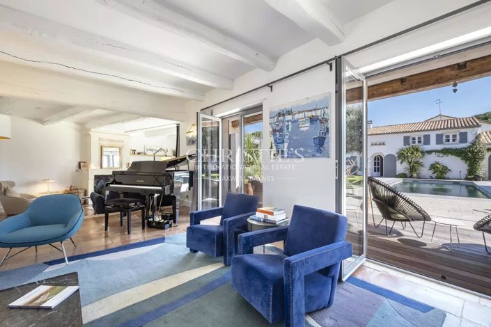 Image No.13-8 Bed House for sale