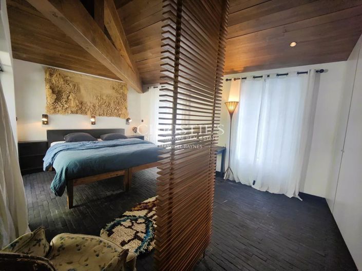 Image No.25-6 Bed House for sale