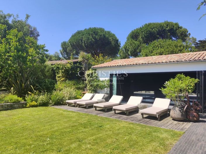 Image No.7-6 Bed House for sale