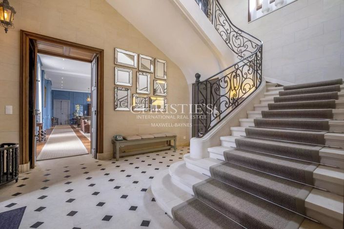 Image No.2-11 Bed House for sale