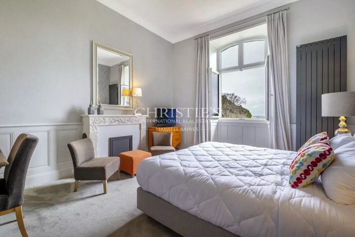 Image No.35-11 Bed House for sale