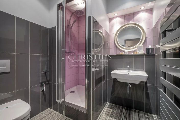 Image No.36-11 Bed House for sale