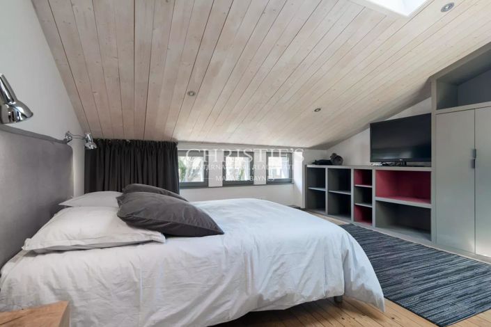 Image No.18-6 Bed House for sale