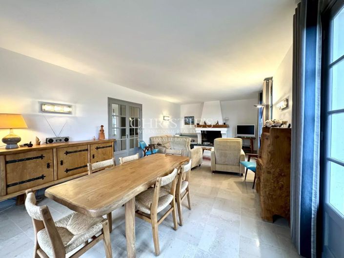 Image No.17-5 Bed House for sale