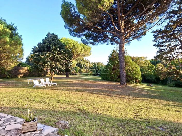 Image No.3-5 Bed House for sale