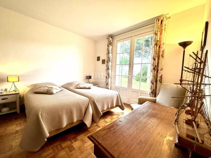 Image No.31-5 Bed House for sale