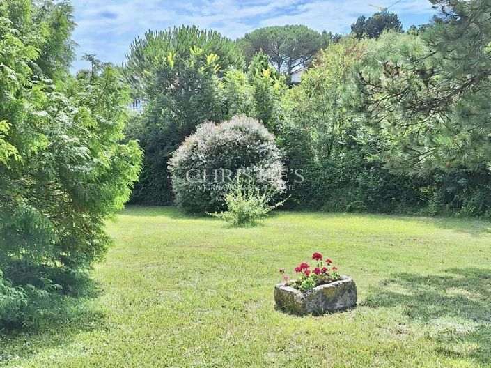 Image No.34-5 Bed House for sale