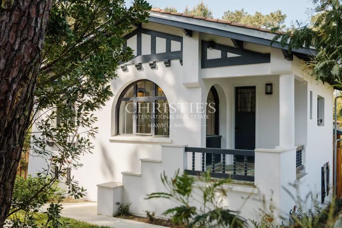 Image No.1-3 Bed House for sale