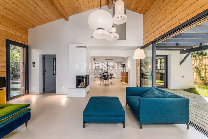 Image No.6-3 Bed House for sale