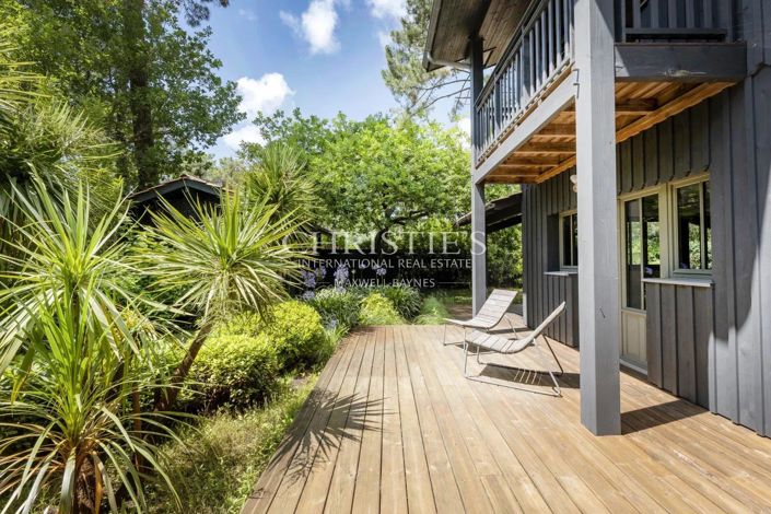 Image No.2-5 Bed House for sale