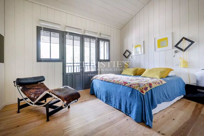 Image No.7-5 Bed House for sale