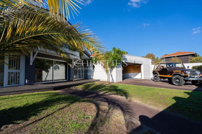 Image No.14-4 Bed House for sale