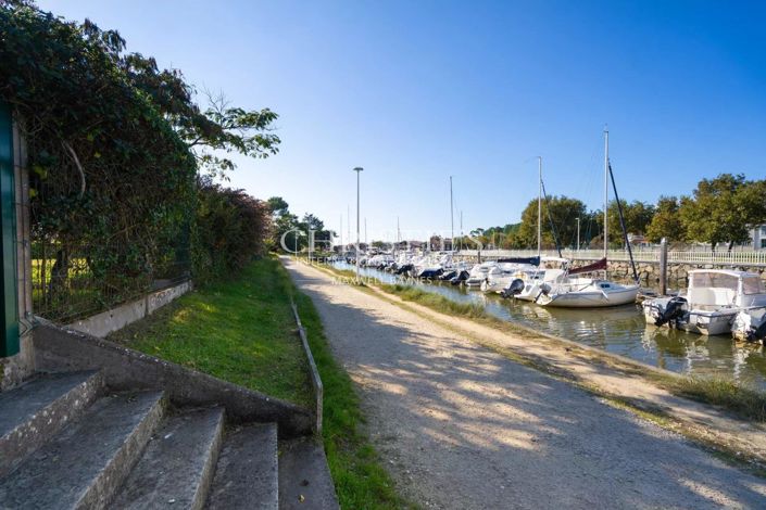 Image No.15-4 Bed House for sale