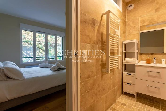 Image No.6-Appartement de 2 chambres à vendre à Gironde