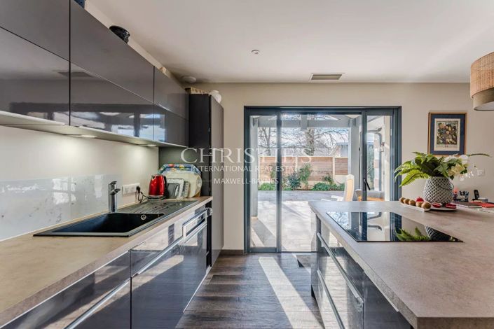 Image No.4-4 Bed House for sale