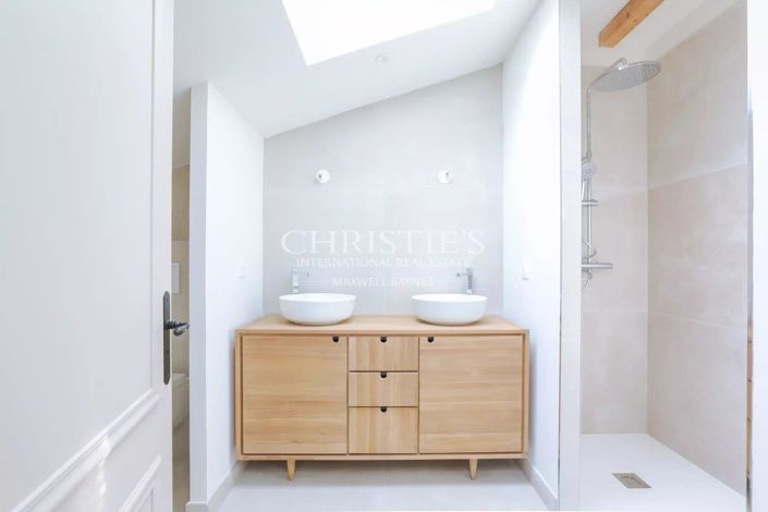 Image No.9-3 Bed Apartment for sale