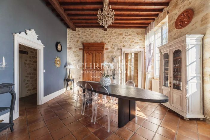 Image No.12-9 Bed House for sale