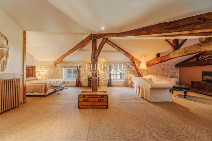 Image No.17-9 Bed House for sale