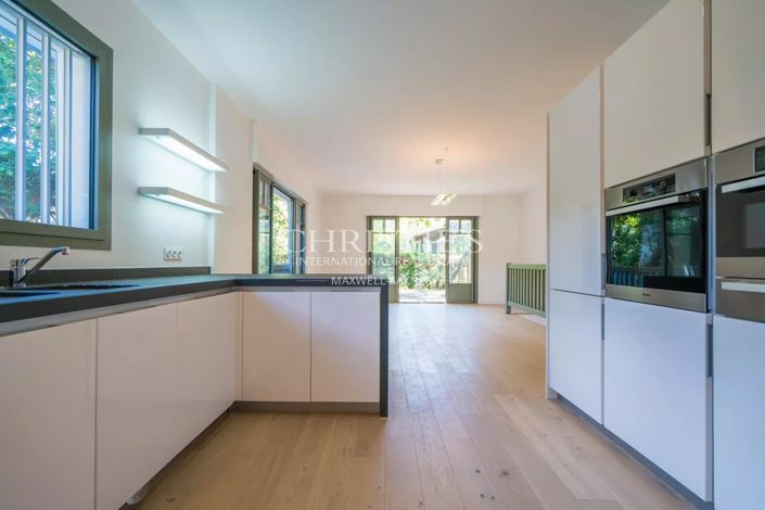 Image No.5-3 Bed House for sale