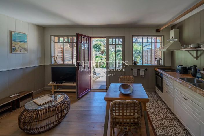 Image No.7-3 Bed House for sale