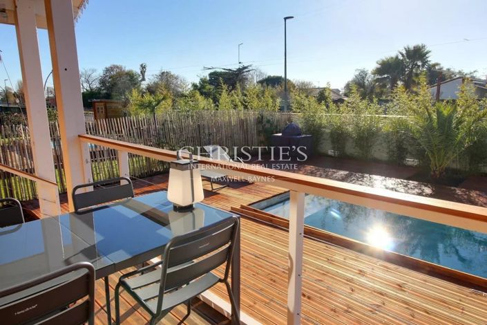 Image No.6-4 Bed House for sale