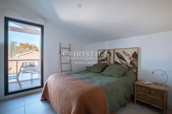 Image No.7-4 Bed House for sale