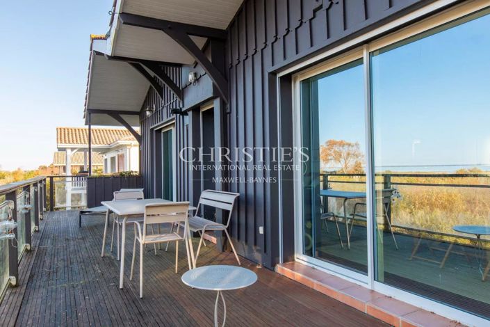 Image No.10-5 Bed House for sale