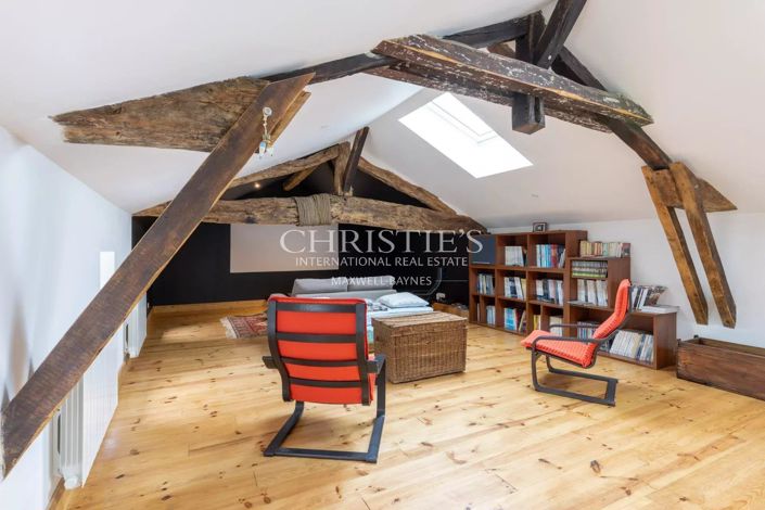 Image No.14-6 Bed House for sale